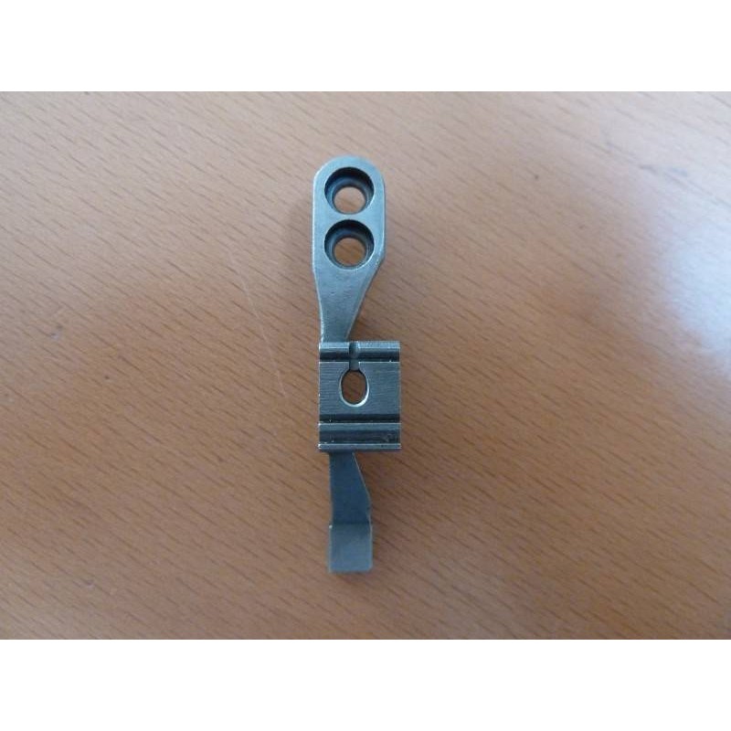 Griffe PFAFF 1245 réf 91-026 745-04/003