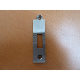 Plaque aiguille PFAFF 1245 réf 91-048 922-04/002